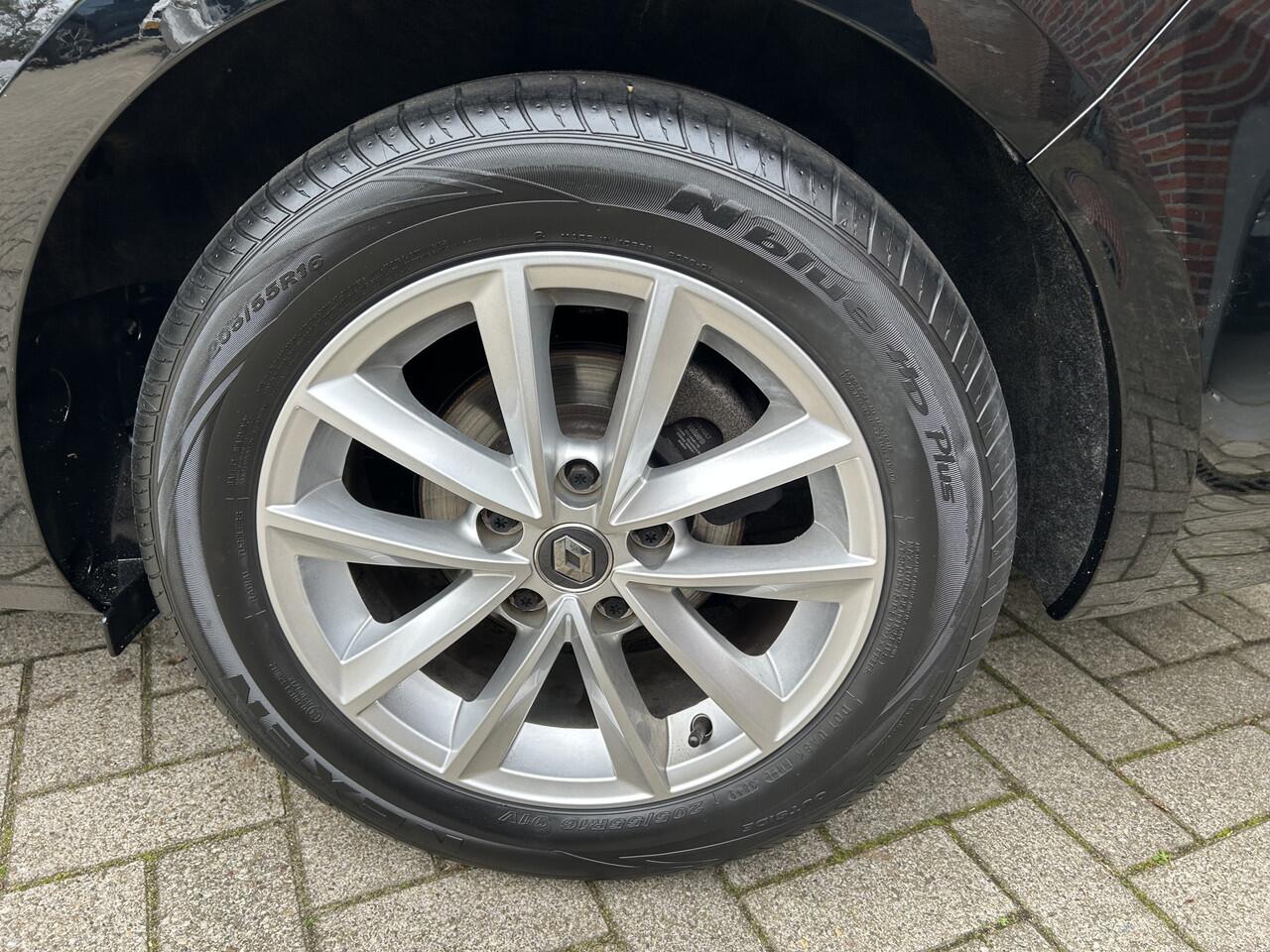 Renault MEGANE Estate 1.3 TCe Limited