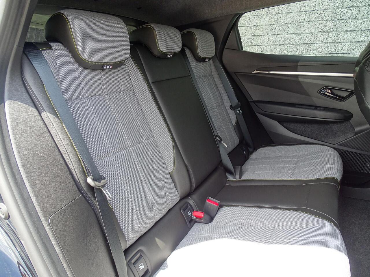 Renault MEGANE E-Tech comfort range Techno 60 kWh | PACK WINTER TECHNO | PACK ADVANCED DRIVE ASSIST & AUGMENTED VISION | HARMAN KARDON | ELEK. VERW. STUURWIEL