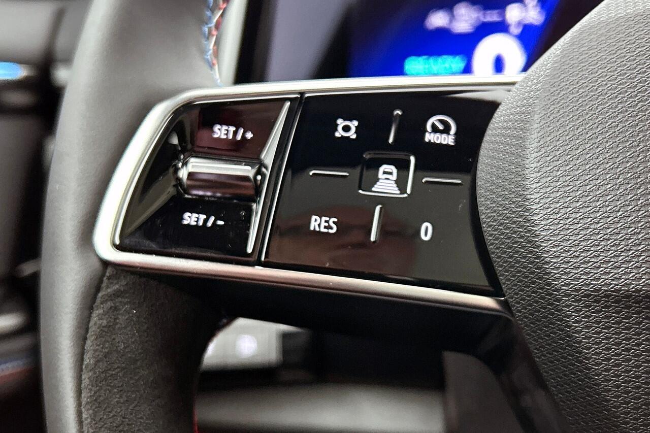 Renault Rafale 1.2 E-Tech 300 4x4 plug-in hybrid Esprit Alpine Pano, 4 Control, Adaptive Cruise