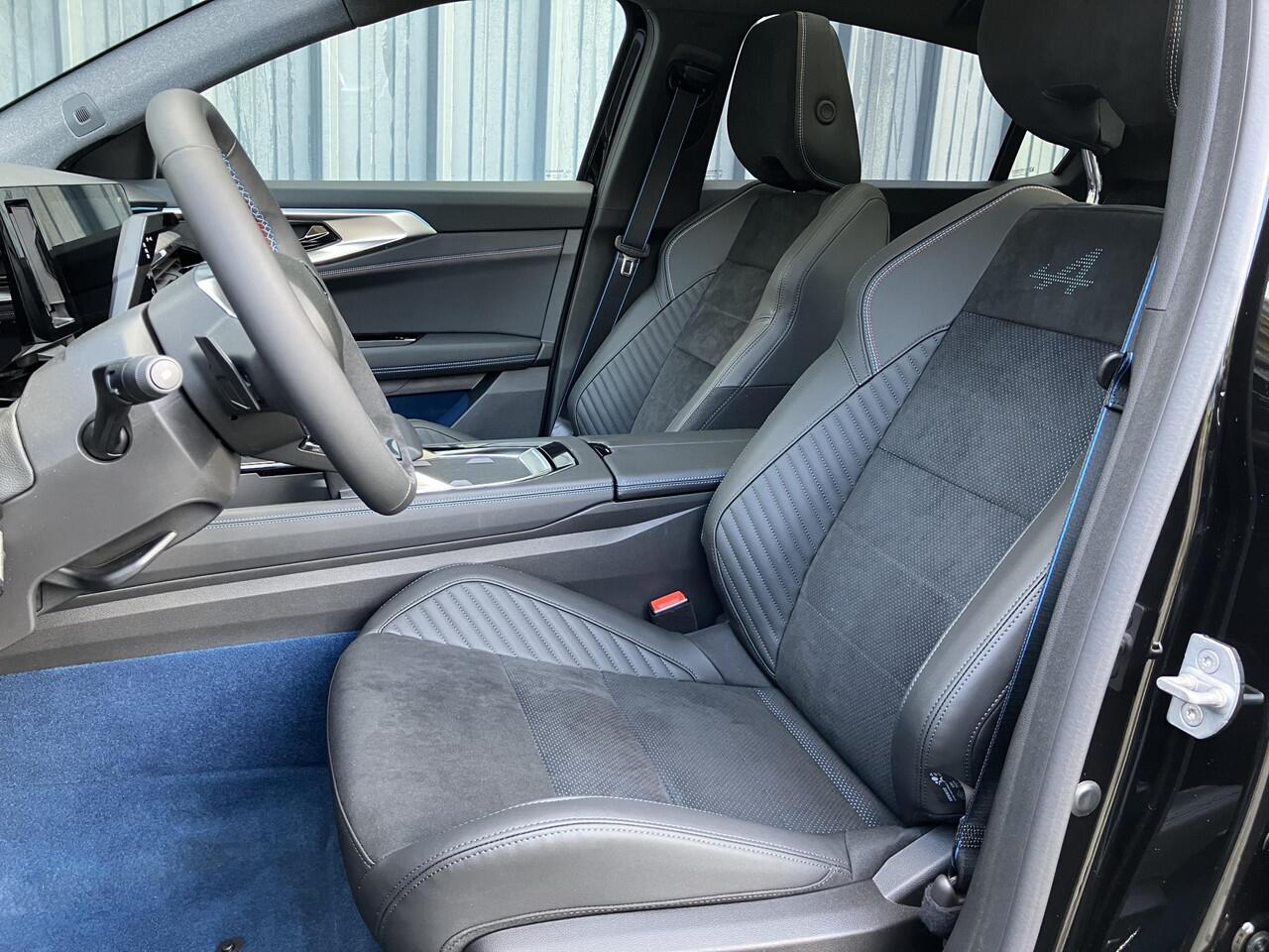 Renault Rafale E-Tech 4x4 plug-in hybrid 300 atelier Alpine 1 KM " NIEUW " / TREKHAAK / SOLAR BAY DAK / PACK VISION / HEAD-UP / ELECTR. VERST. STOELEN / ELECTR. ACHTERKLEP CAMERA 360 / ETC.