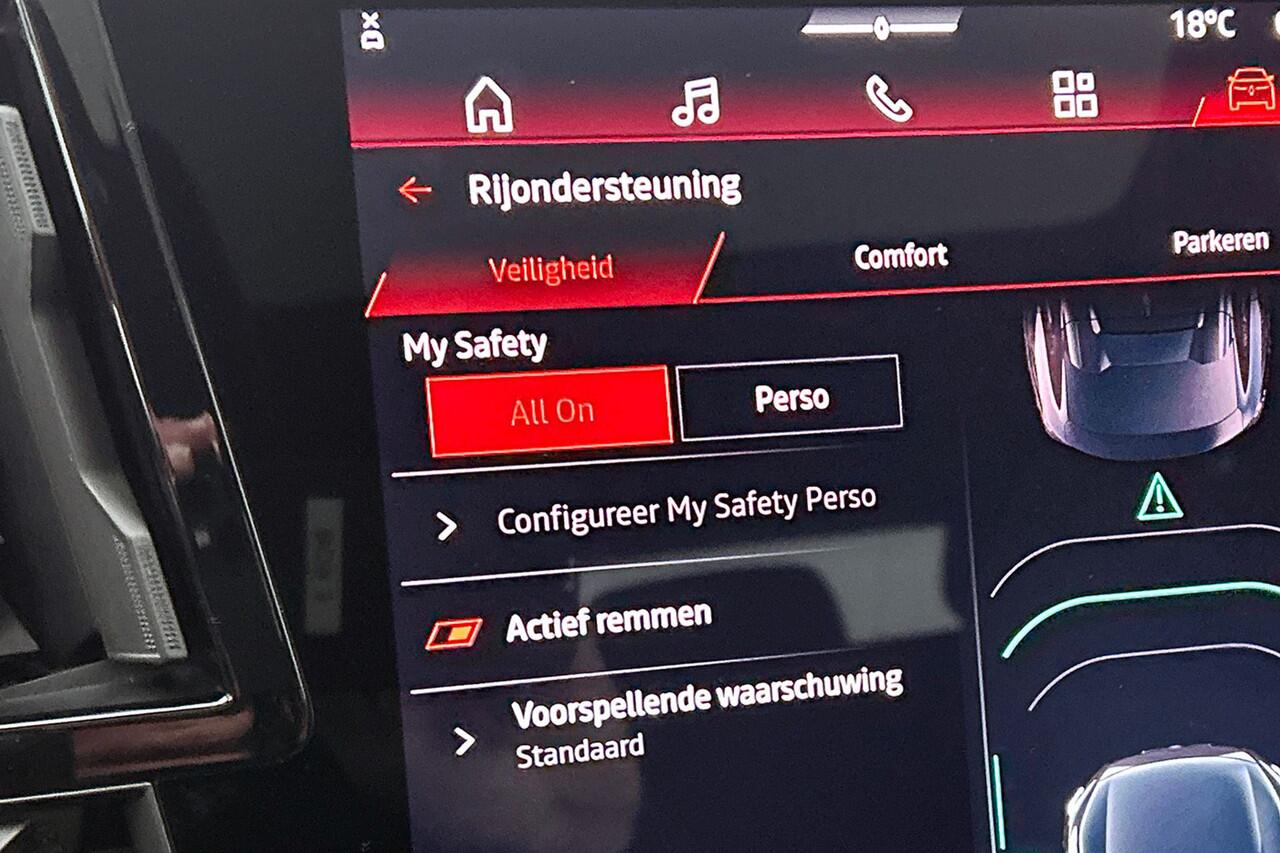 Renault Rafale 1.2 E-Tech 300 4x4 plug-in hybrid Esprit Alpine Pano, 4 Control, Adaptive Cruise