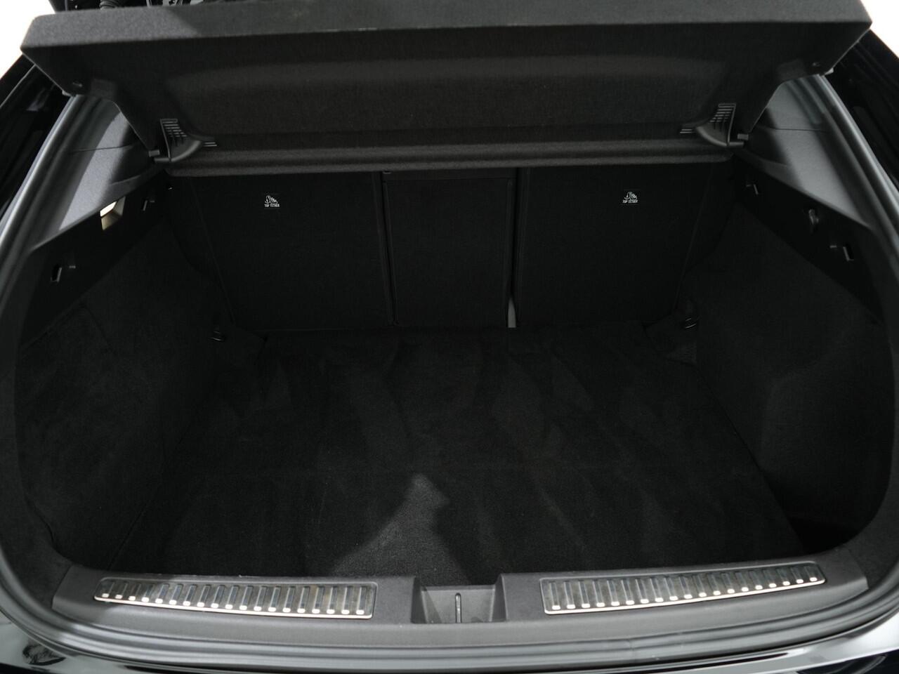 Renault Rafale 1.2 E-TECH FULL HYBRID 200PK ESPRIT ALPINE | Alle opties | Panoramadak | 4CONTROL | Harman Kardon