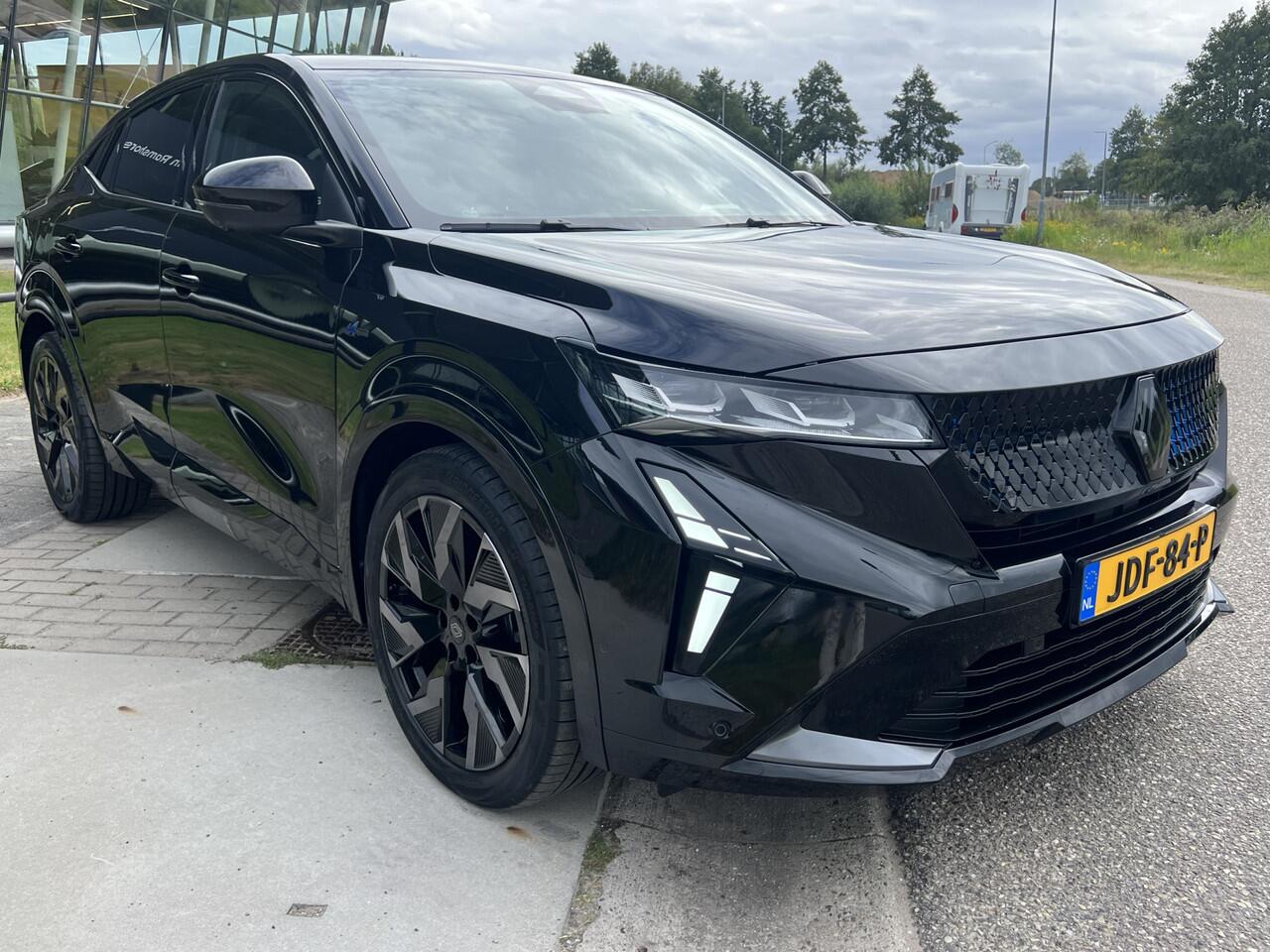 Renault Rafale 1.2 E-Tech full hybrid 200PK esprit Alpine / Panoramadak / Harman Kardon / Head-up display /