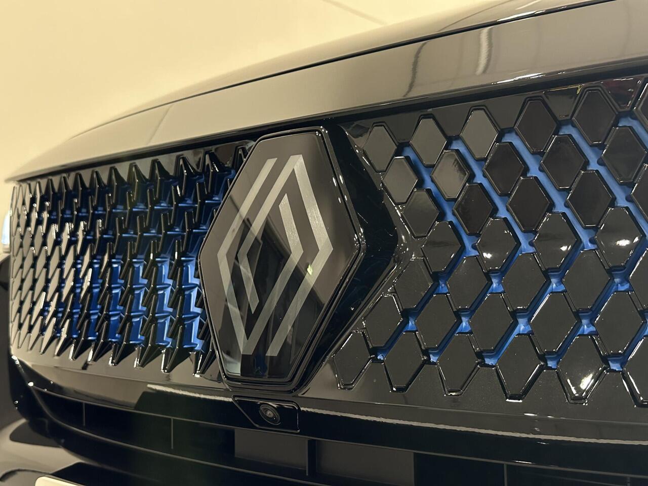 Renault Rafale 1.2 E-Tech Full Hybrid 200 Esprit Alpine | Harman Kardon | Pack Privilège | Pack Around View Camera | Van: ¤ 58.682,- nu rijklaar voor: ¤ 53.682,-