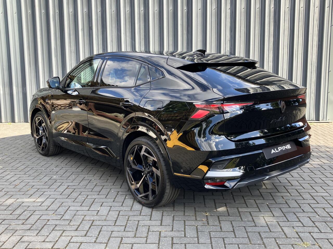 Renault Rafale E-Tech 4x4 plug-in hybrid 300 atelier Alpine 1 KM " NIEUW " / TREKHAAK / SOLAR BAY DAK / PACK VISION / HEAD-UP / ELECTR. VERST. STOELEN / ELECTR. ACHTERKLEP CAMERA 360 / ETC.