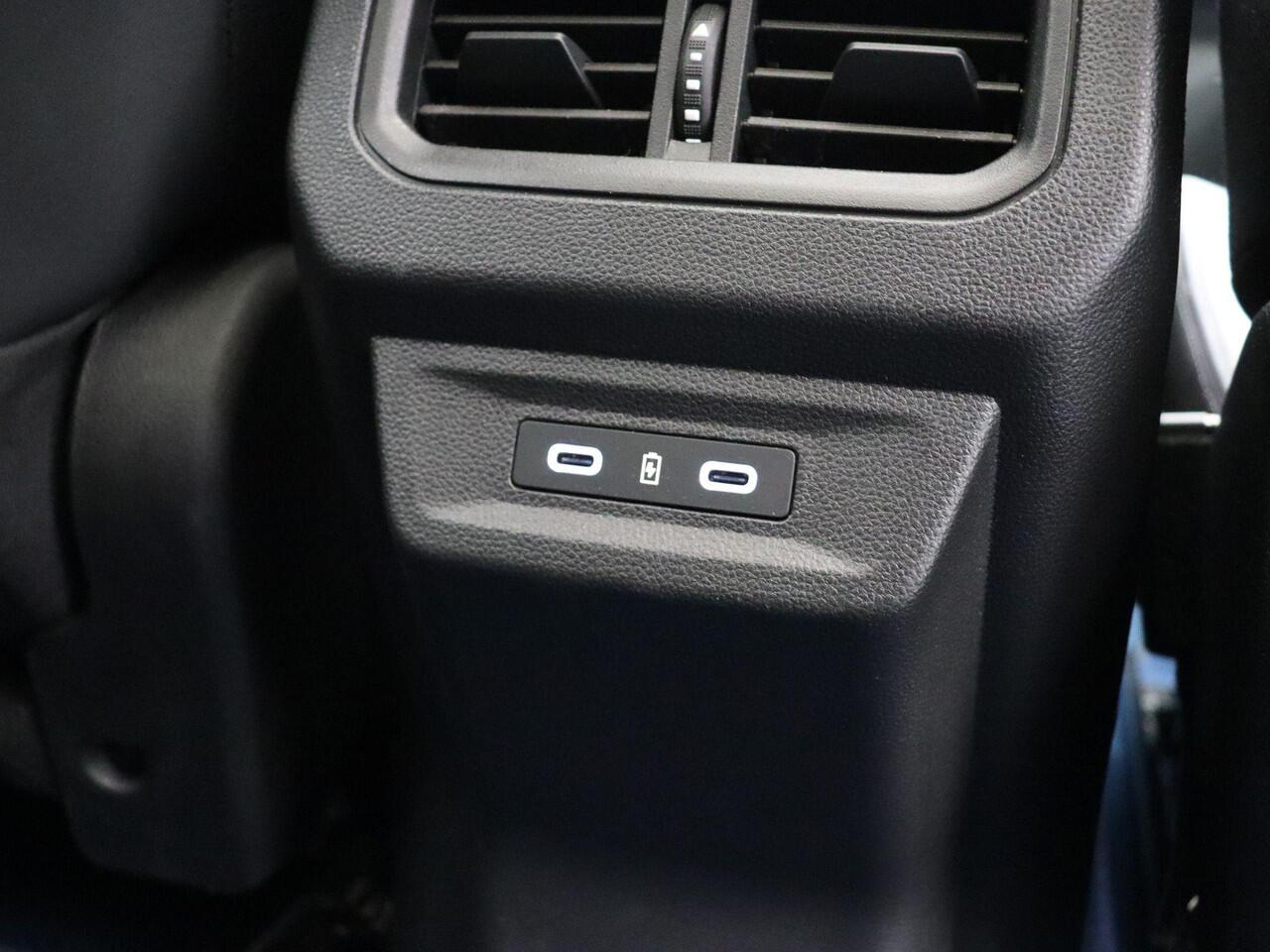 Renault Rafale E-Tech 4x4 plug-in hybrid 300pk atelier Alpine | Head up display | Solarbay panoramadak | Harman Kardon |