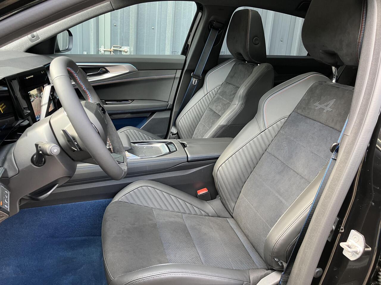 Renault Rafale E-Tech 4x4 plug-in hybrid 300 atelier Alpine 1 KM " NIEUW " / TREKHAAK / SOLAR BAY DAK / PACK VISION / HEAD-UP / ELECTR. VERST. STOELEN / ELECTR. ACHTERKLEP CAMERA 360 / ETC.