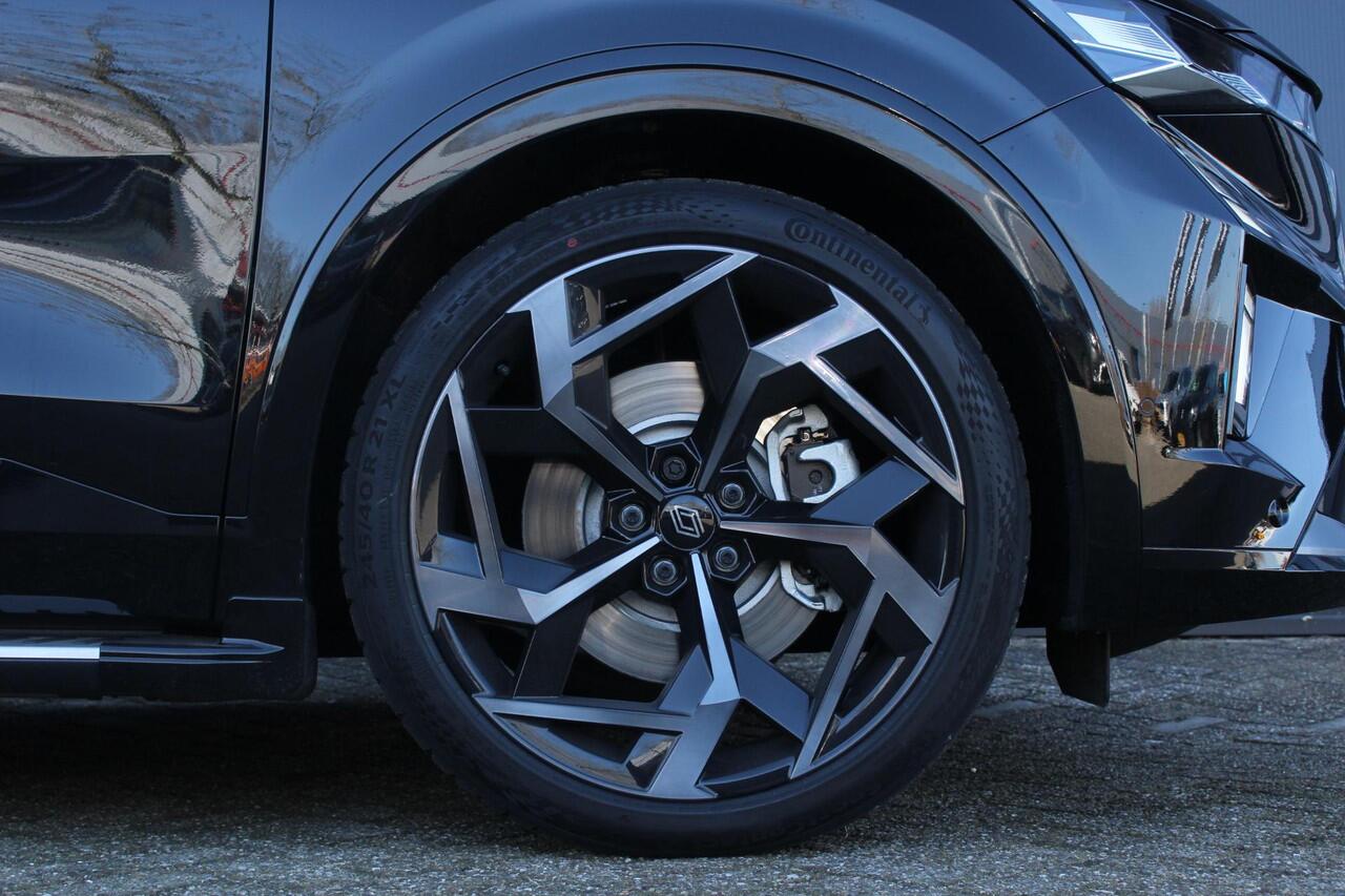 Renault Rafale 1.2 E-Tech 4x4 plug-in hybrid 300Pk Atelier Alpine | Google Navigatie | Draadloze Carplay | Wegklapbare Trekhaak | Harman Kardon Geluid | 4Control | Adaptieve Onderstel | Elek. Stoelen | Stoel & Stuurverwarming | Treeplanken | Spoiler |