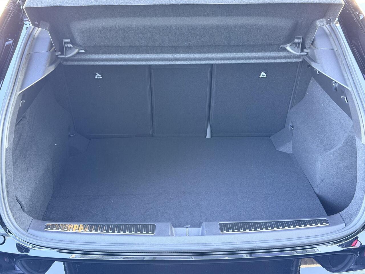 Renault Rafale 1.2 E-Tech full hybrid 200 esprit Alpine | Panoramadak | 360 graden camera | 4 control | Winter pakket | Demo Beschikbaar 04-2026