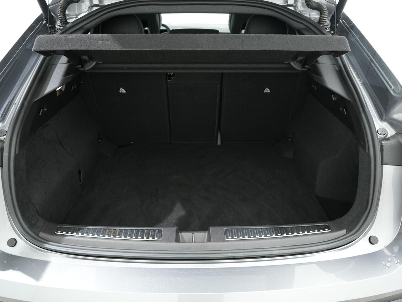 Renault Rafale 1.2 E-TECH 4x4 PLUG-IN HYBRID 300PK ESPRIT ALPINE | Panoramadak | Pack Privilege | Pack Around View