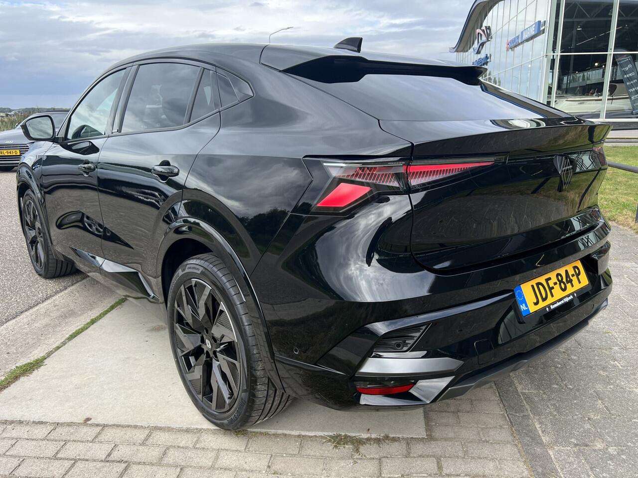 Renault Rafale 1.2 E-Tech full hybrid 200PK esprit Alpine / Panoramadak / Harman Kardon / Head-up display /