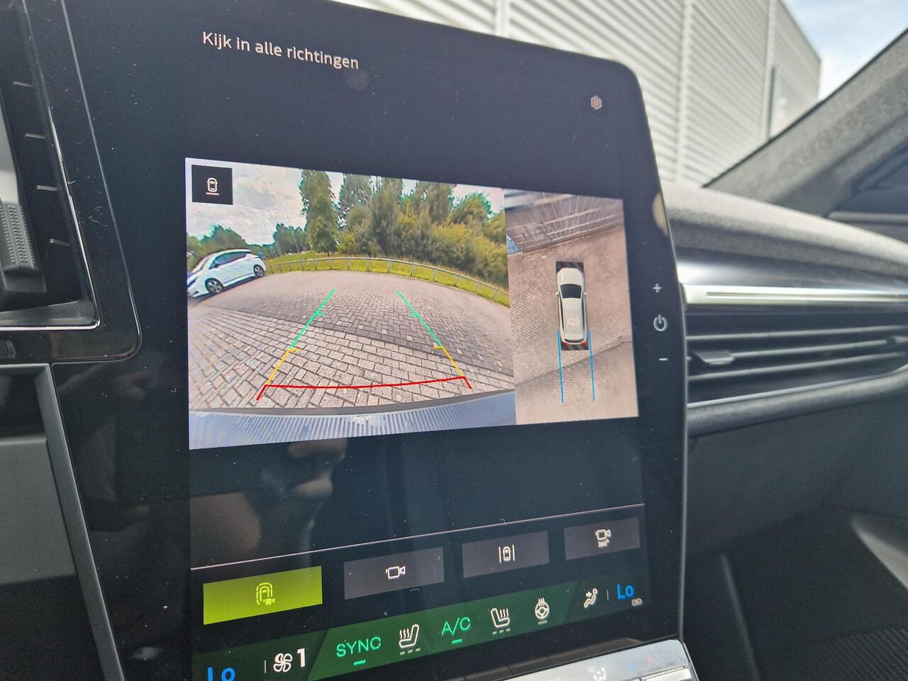 Renault SCENIC E-Tech EV87 long range techno