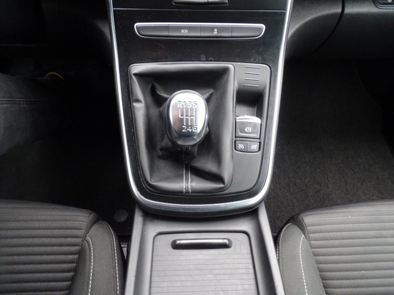 Renault SCENIC 1.3 TCE BUSINESS ZEN-Navi-Trkh-Clima-Led-Cruise-Blth-Usb-Pdc-Media