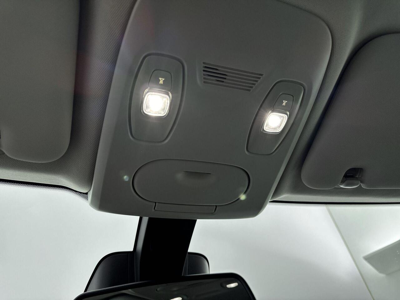 Renault SCENIC 1.3 TCe Intens 140PK | Navigatie | Half-Lederen Bekleding | Achteruitrijcamera | Climate Control