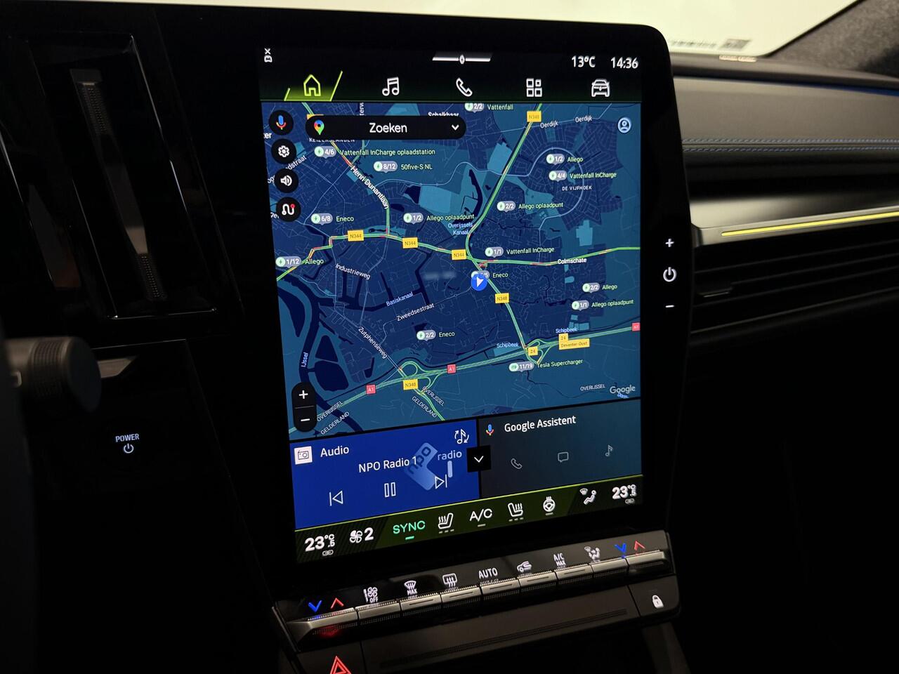 Renault SCENIC E-Tech EV87 220 Long Range Esprit Alpine | Pack Light & Sound | Pack Advanced Driving Assist & Augmented Vision | Van: ¤ 51.859,- nu rijklaar voor: ¤ 49.859,-