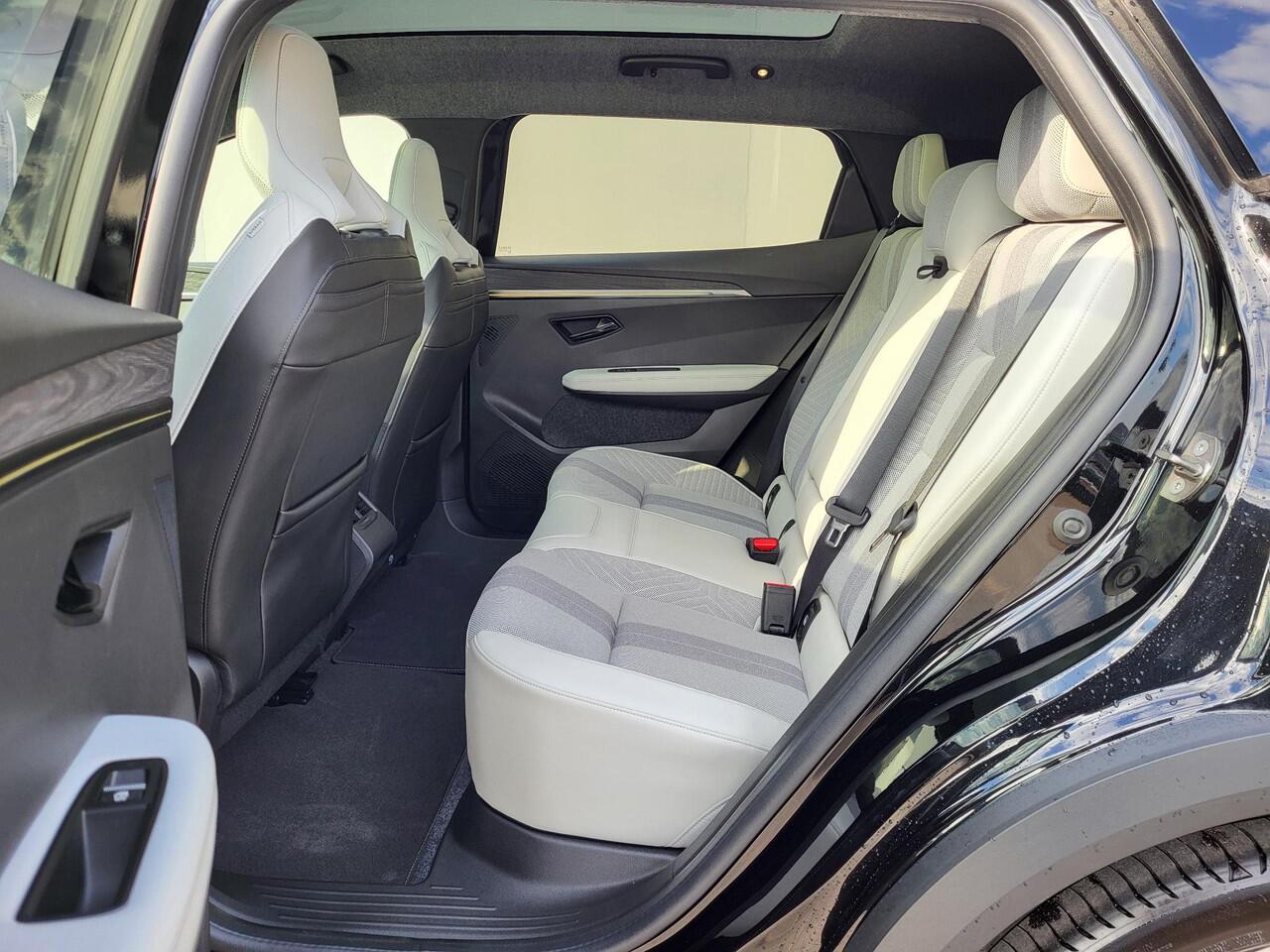 Renault SCENIC E-Tech EV87 long range iconic Automaat / Pack Augmented Vision / Solarbay panoramadak /Harman Kardon Audio / Navigatie / Apple Carplay / Android Auto /