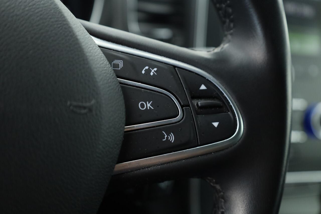 Renault SCENIC 1.3 TCe Intens | Navi | Massage | Stoelver. | Camera | Dodehoek. | PDC V+A