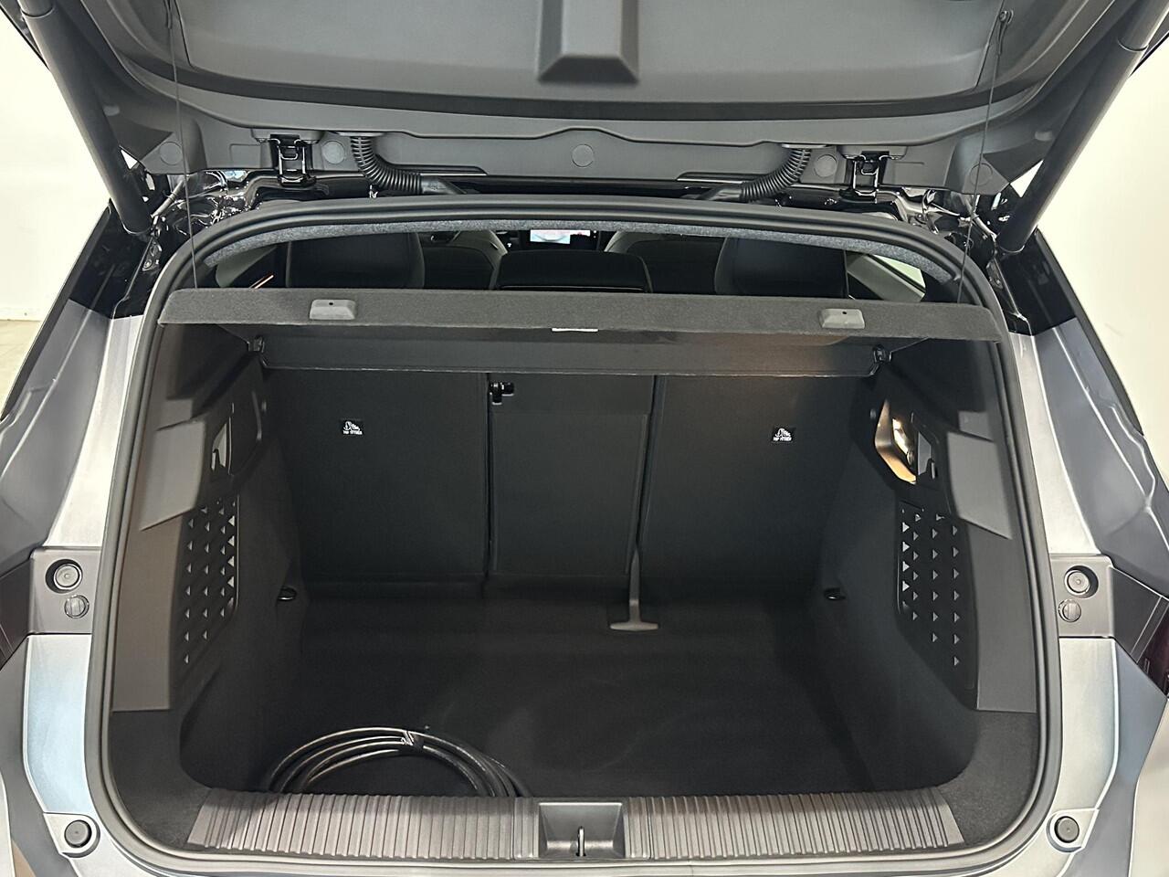 Renault SCENIC E-Tech EV87 220 Long Range Esprit Alpine | Pack Light & Sound | Pack Advanced Driving Assist & Augmented Vision | Van: ¤ 50.459,- nu rijklaar voor: ¤ 48.459,-