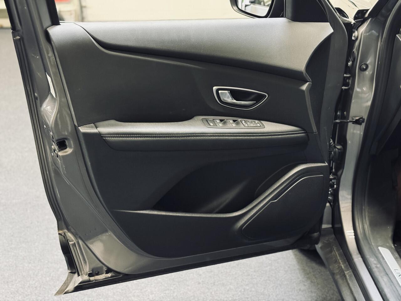 Renault SCENIC 1.3 TCe Limited | Unieke KM!