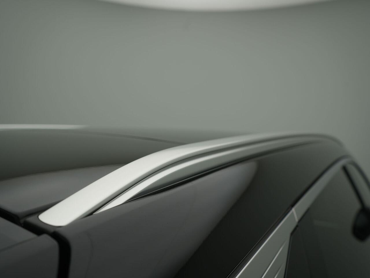 Renault SCENIC E-Tech EV87 Long Range Iconic - RIJKLAARPRIJS - DEMO - Solorbay Panoramadak - Adaptive Cruise Control - Stoel- en stuurverwarming