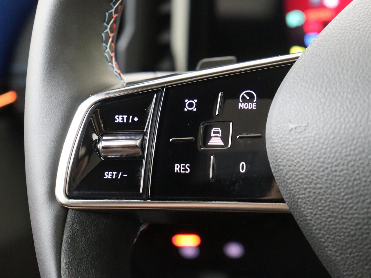 Renault SCENIC E-Tech EV87 long range esprit Alpine WLTP 625 km | 20 inch lm velgen | Google Maps | SOLARBAY glazen dak