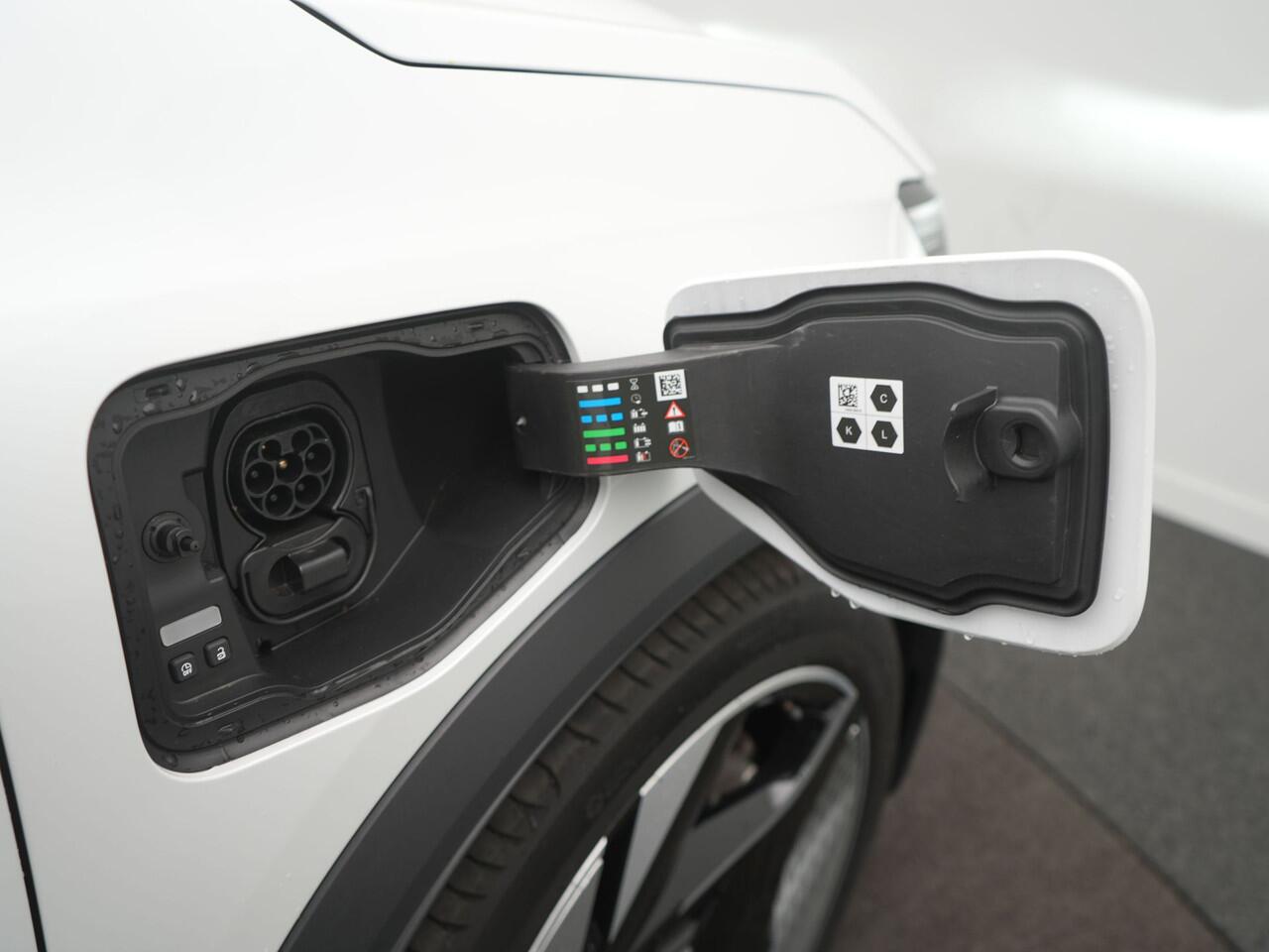 Renault SCENIC E-Tech EV87 long range iconic - Solarbay glazen dak - Pack Augmented Vision -