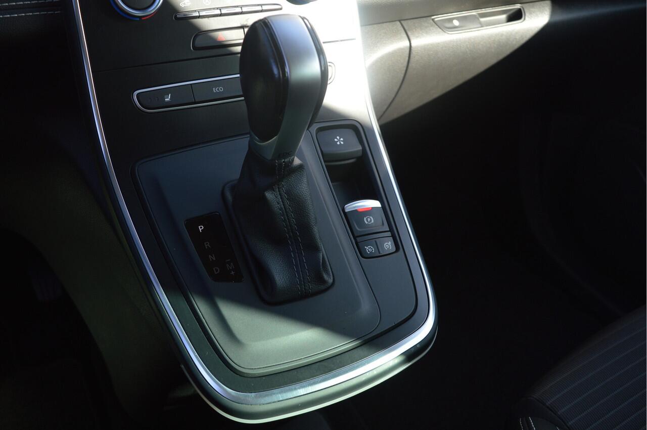 Renault SCENIC 1.3 TCe Intens Automaat | Stoelverw./Camera/Carplay/PDC |