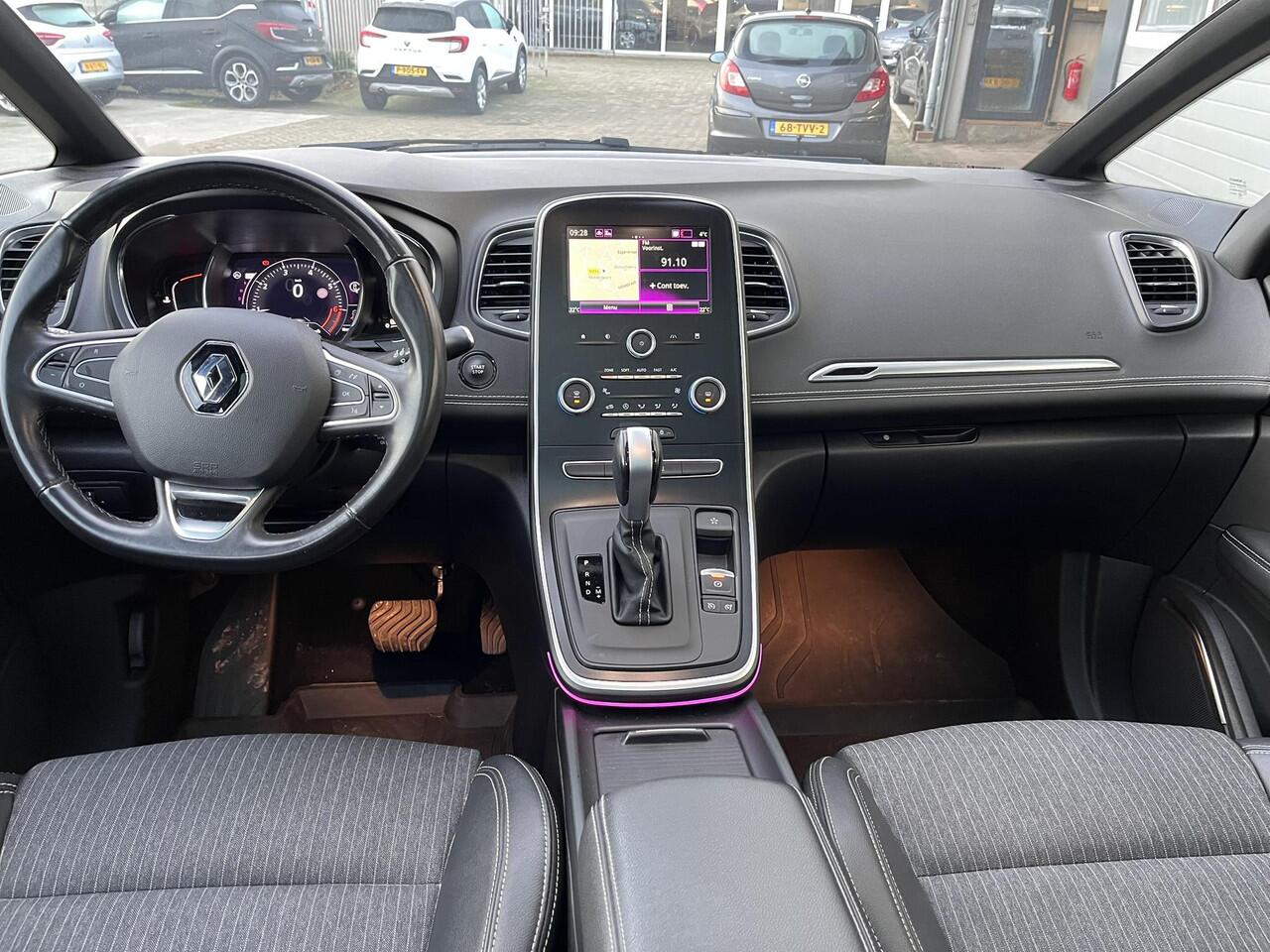 Renault SCENIC 1.3 TCe 140 EDC Intens AUTOMAAT