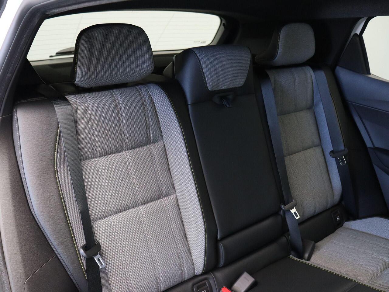 Renault SCENIC E-Tech EV87 220pk long range techno | Stoel- en stuurverwarming | Active driver assist | Blind spot |