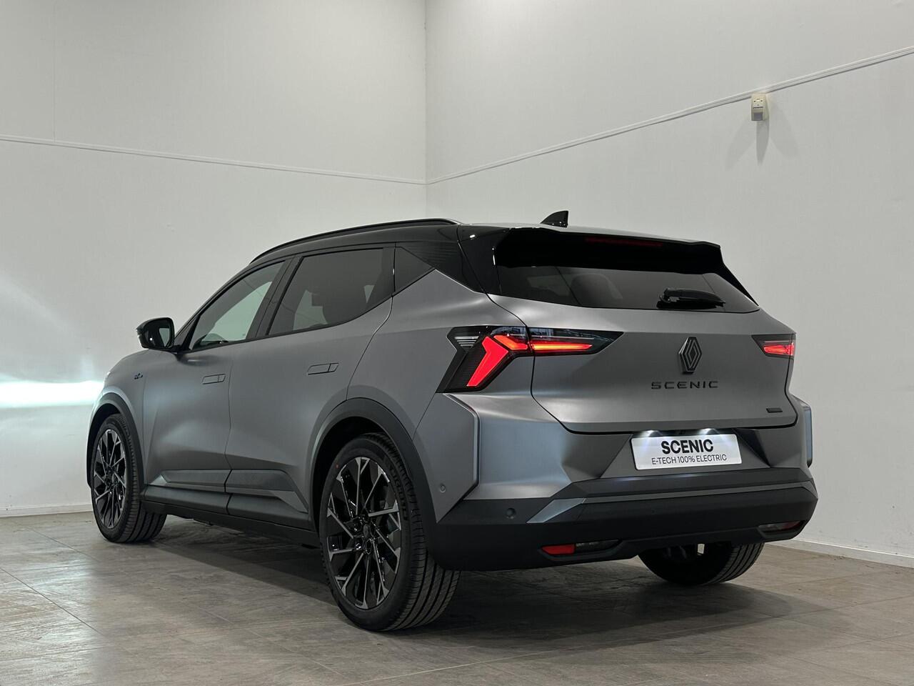 Renault SCENIC E-Tech EV87 220 Long Range Esprit Alpine | Pack Light & Sound | Pack Advanced Driving Assist & Augmented Vision | Van: ¤ 50.459,- nu rijklaar voor: ¤ 48.459,-