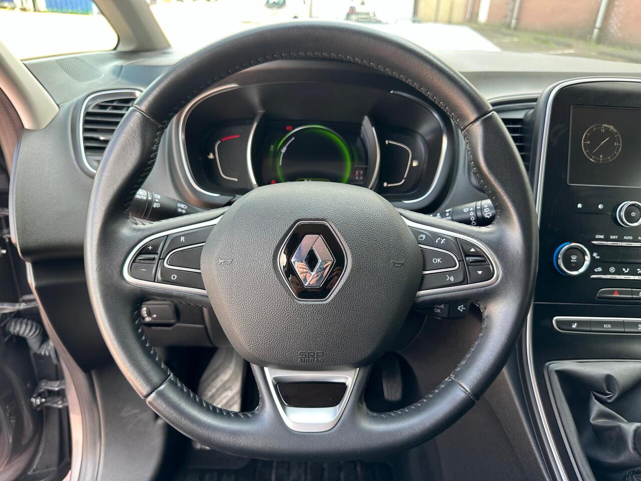 Renault SCENIC 1.3 TCe Limited Climate C, Cruise C, Navigatie, Camera!!!!