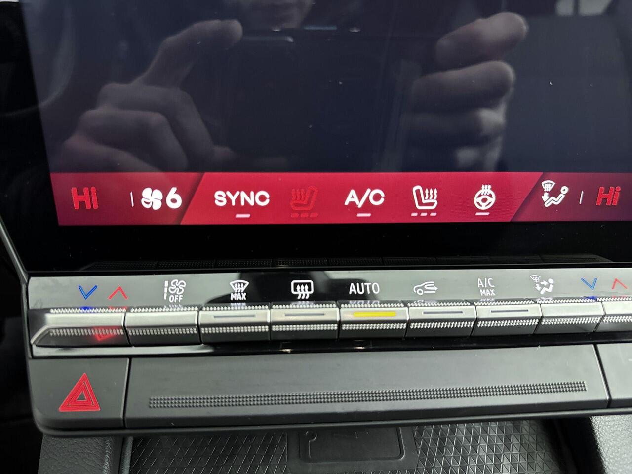 Renault SCENIC E-Tech EV87 Long Range Techno 220PK | Google Navigatie | Adaptieve Cruise Control | Stoelmassage | Dodehoeksensor | Apple CarPlay & Android Auto