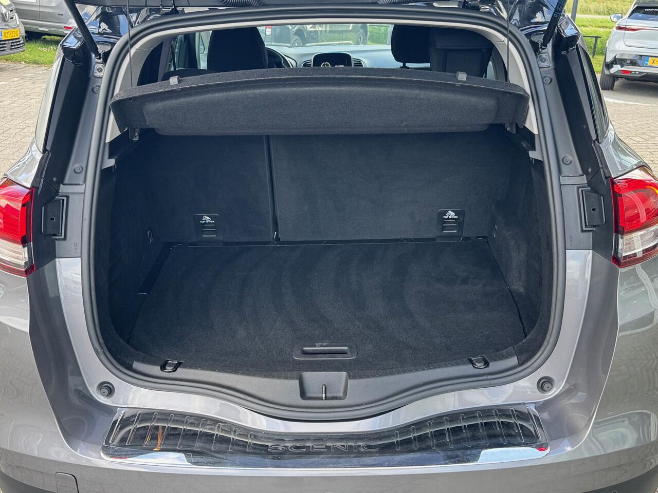 Renault SCENIC 1.3 TCe 115 Limited | Climat Control | Apple Carplay / Android Auto | LM velgen | incl. Bovag rijklaarpakket met 12 maanden garantie |