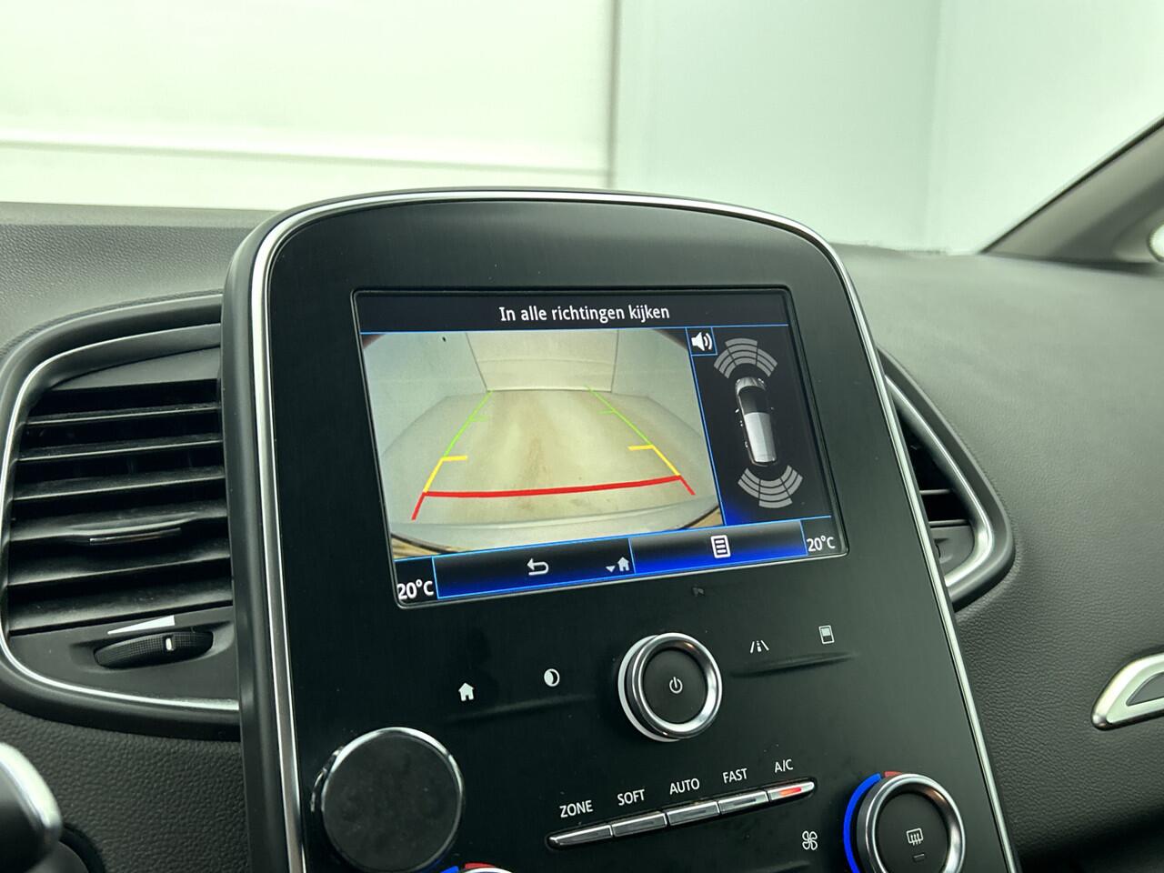 Renault SCENIC 1.3 TCe Limited / CAMERA / NAVI / Park. sensoren V+A / Stoelverwarming