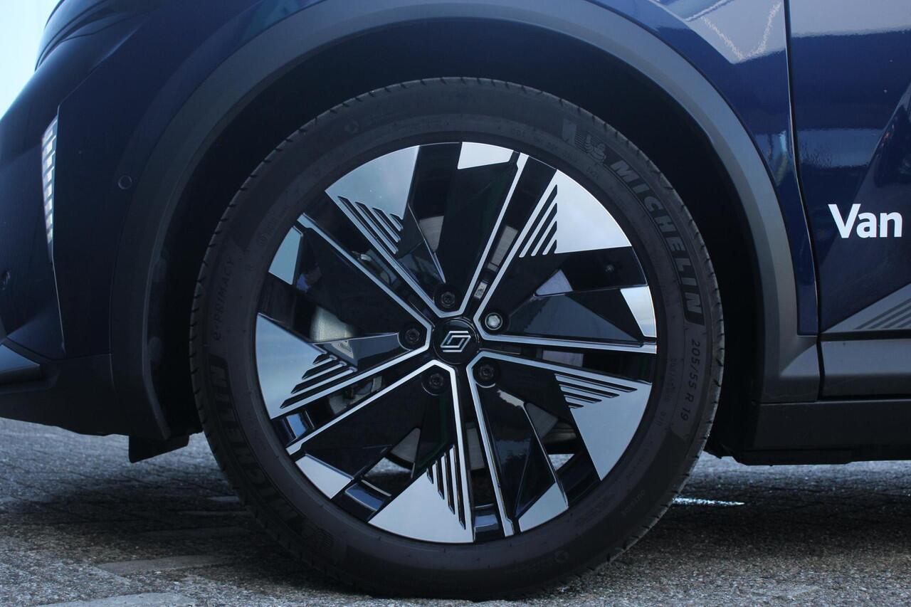 Renault SCENIC E-Tech EV87 220Pk long range Techno | Navigatie Via Google | Apple & Android Carplay | Parkeersensoren Voor & Achter | Achteruitrijcamera | Climate Control | Cruise Control Adaptief | Privacy Glass | Keyless Entry | Solarbay Panorama Dak |