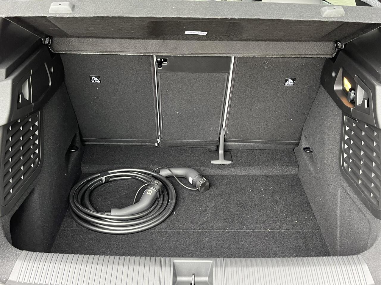 Renault SCENIC E-Tech EV87 long range iconic | 360 graden camera | Smart rear view mirror | Harman Kardon