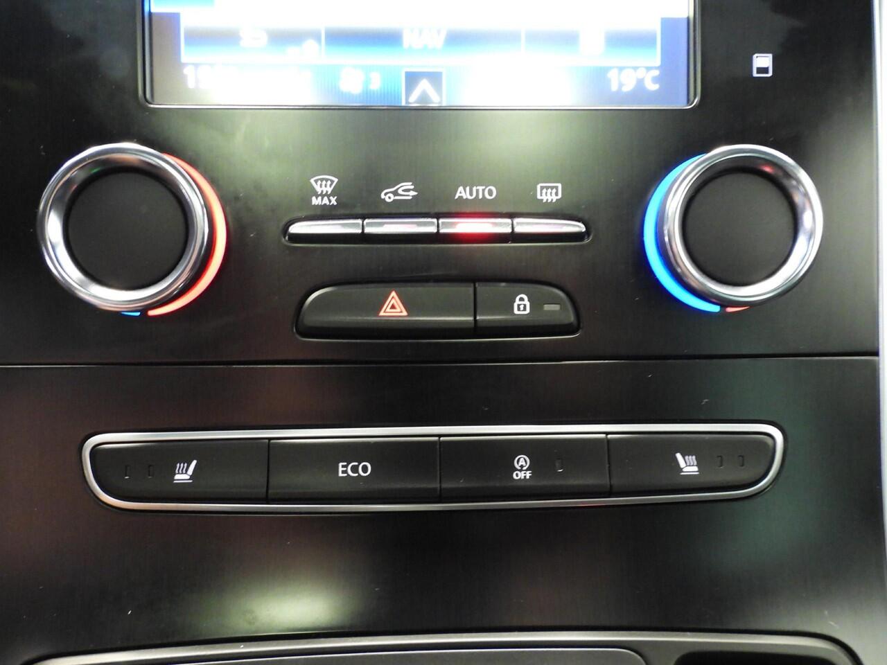 Renault SCENIC 1.3 TCe Aut. Black Edition NAVI/PANODAK/HEAD-UP/LED/20"LMV!