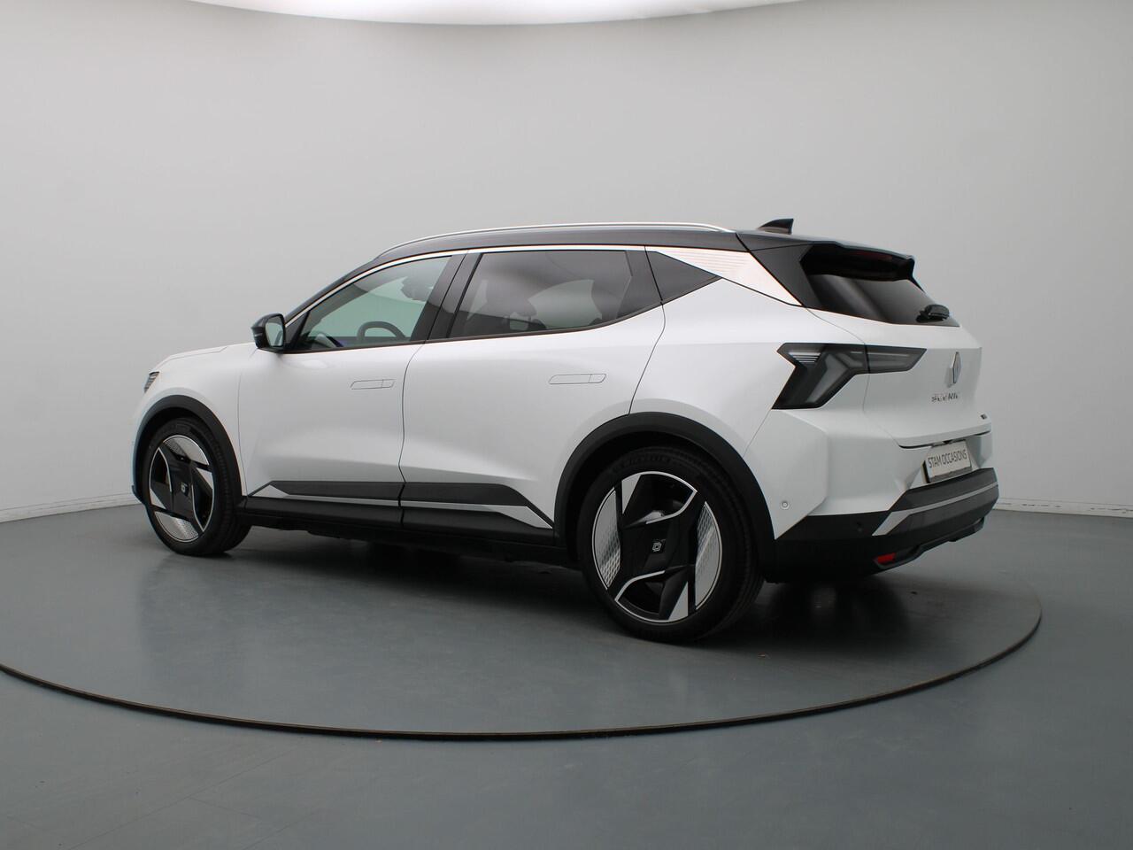 Renault SCENIC E-Tech EV87 220pk long range iconic Harman Kardon | 360° Camera | Adapt. cruise | Navi | Stoel-stuurverwarming