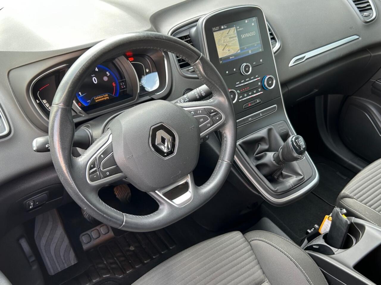 Renault SCENIC 1.3 TCe Limited 140 pk Trekhaak Camera 1.800 kg Geremd