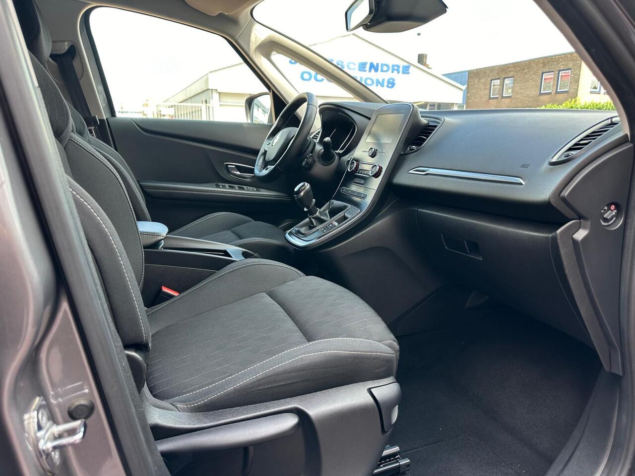 Renault SCENIC 1.3 TCe Limited Climate C, Cruise C, Navigatie, Camera!!!!