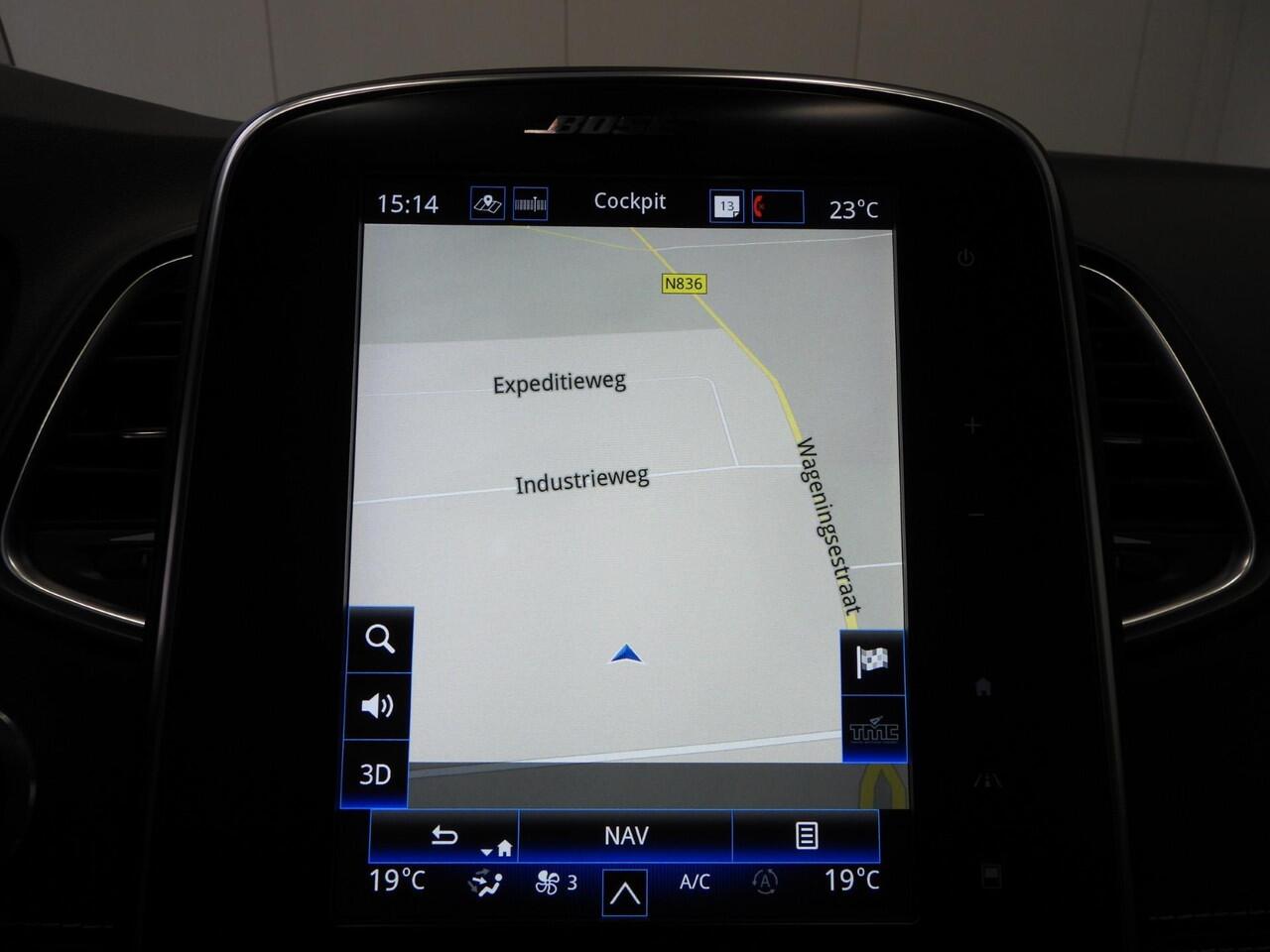 Renault SCENIC 1.3 TCe Aut. Black Edition NAVI/PANODAK/HEAD-UP/LED/20"LMV!