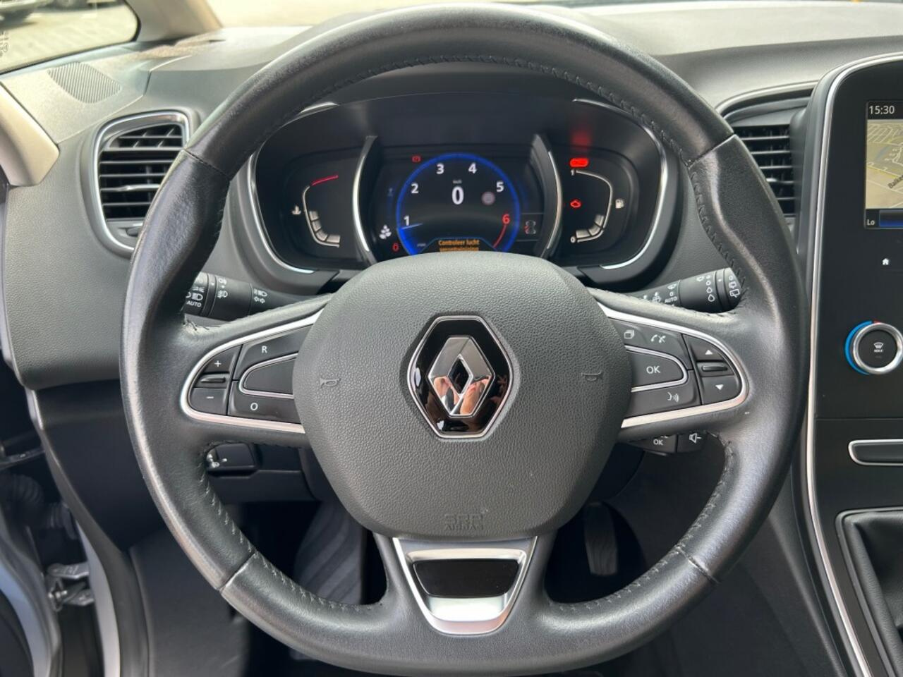 Renault SCENIC 1.3 TCe Limited 140 pk Trekhaak Camera 1.800 kg Geremd