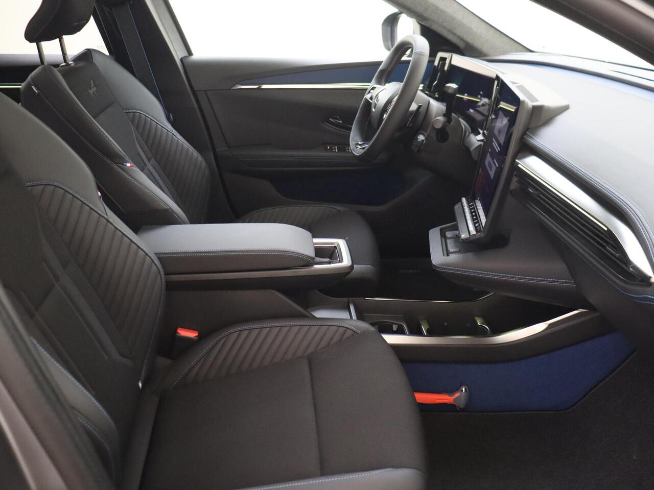 Renault SCENIC E-Tech EV87 long range esprit Alpine | Panoramadak | LM velgen | Matte lak | Harman Kardon