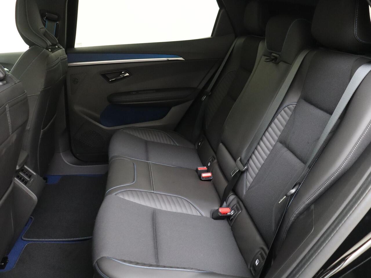 Renault SCENIC E-Tech EV87 long range esprit Alpine | Solarbay Panoramadak | Pack Advanced Driving Assist & Augmented Vision | Adaptieve Cruise Control | Stoel- en Stuurwielverwarming | 20" LMV 'Speedway' | Elektrische Achterklep | Sportstoelen