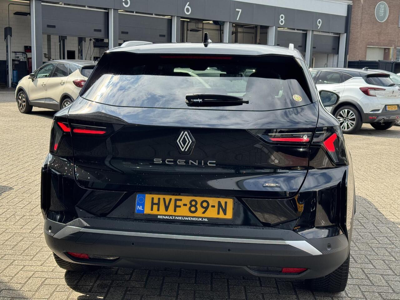 Renault SCENIC E-Tech EV87 long range iconic / 360 CAMERA / STOEL & STUURWIELVERWARMING / ALL SEASON BANDEN / ELEKTRISCH VERSTELBARE STOELEN /