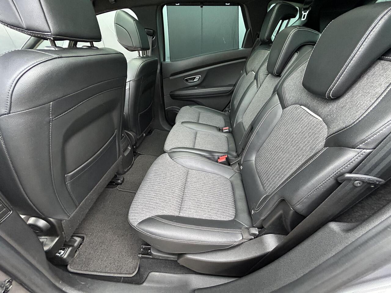 Renault SCENIC 1.3 TCe Intens / 20 inch / Pan. Dak / Allseason / Trekhaak /