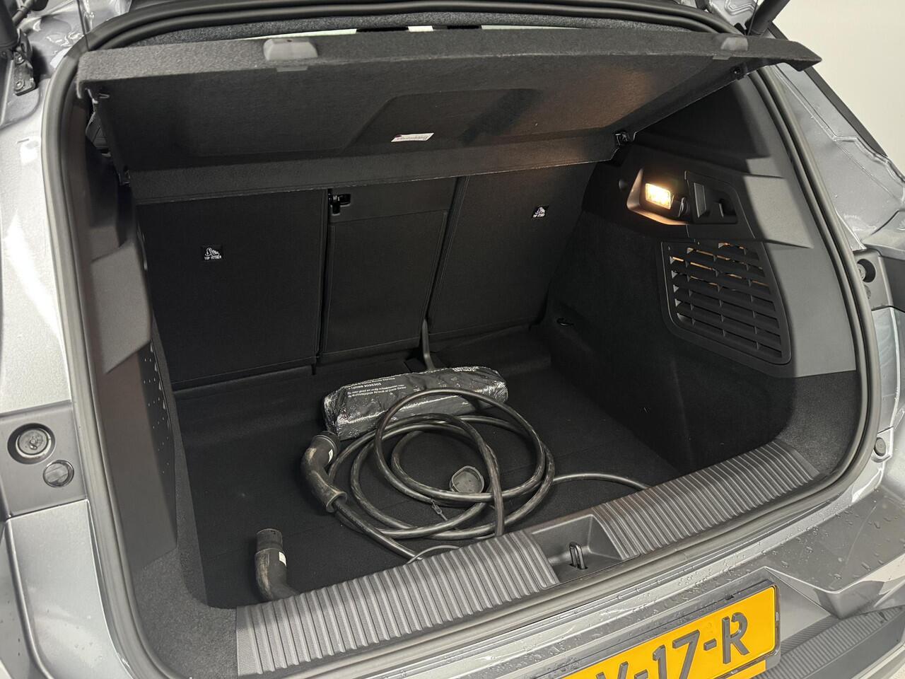 Renault SCENIC E-Tech EV87 Long Range Esprit Alpine | Demo 04-26 leverbaar | Navigatie | 360 Camera | Cruise control adaptief | Stoel + Stuurverwarming | Warmtepomp |