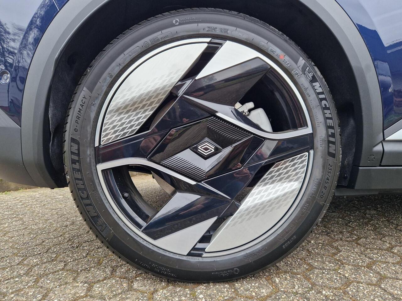 Renault SCENIC E-Tech EV87 long range iconic