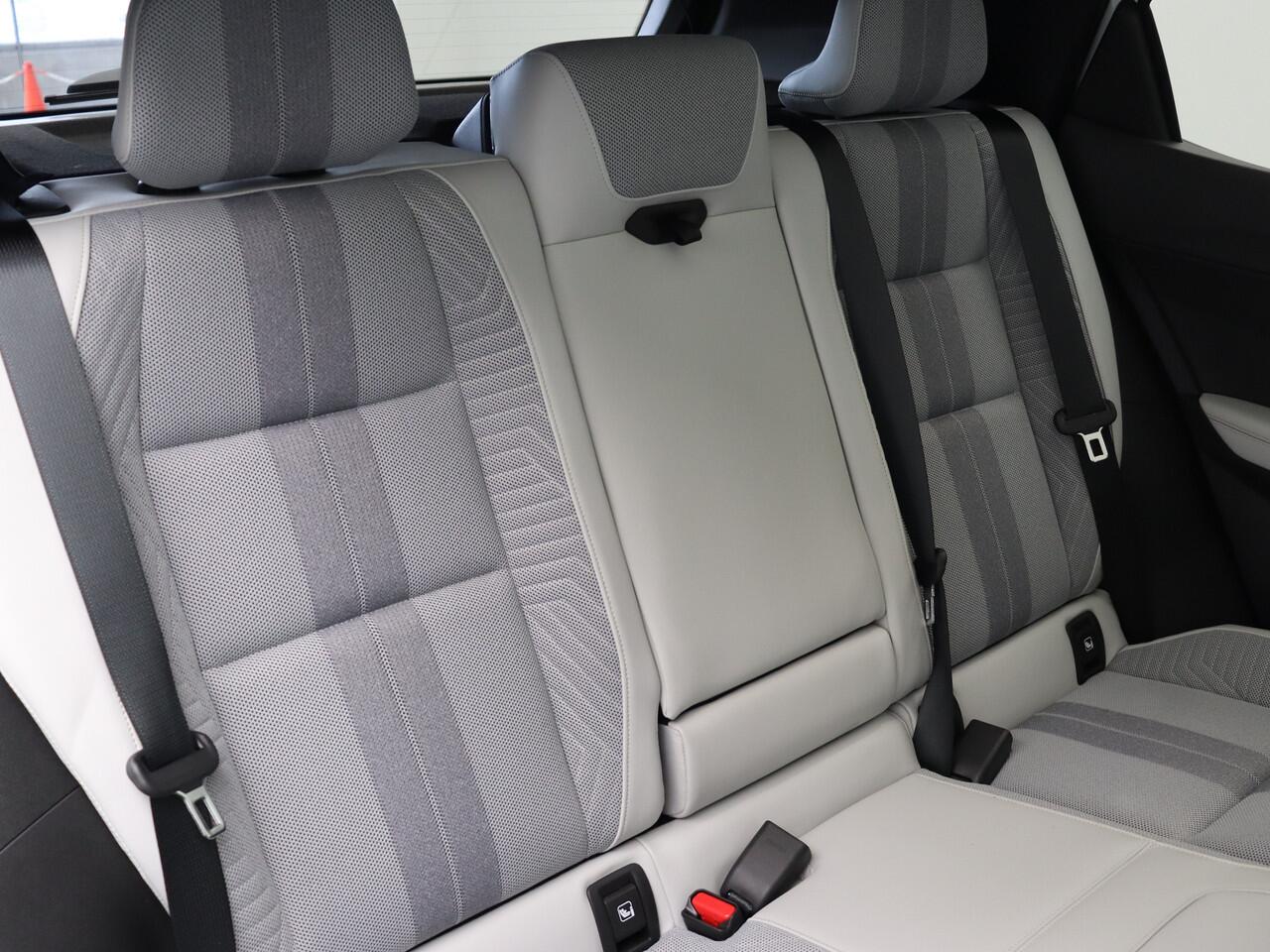 Renault SCENIC E-Tech Iconic Long range | Achteruitrijcamera | Adaptive Vision LED koplampen met geïntegreerde mistlampfunctie | Blind spot warning met lane departure prevention