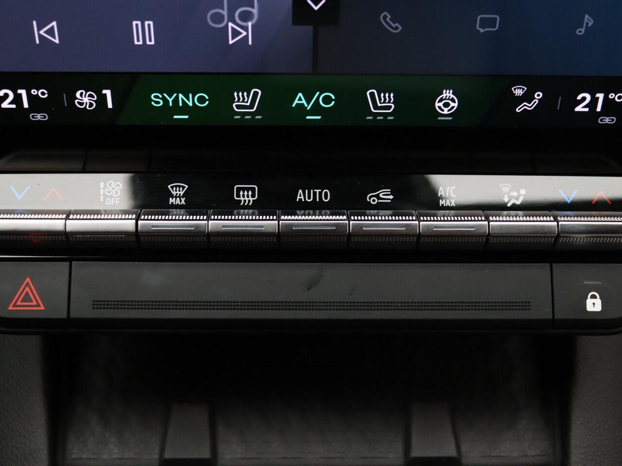 Renault SCENIC E-Tech 220pk long range iconic Automaat Harman Kardon | Camera | Adapt. Cruise | Parkeersens. v+a | Stoel-/stuurverw.